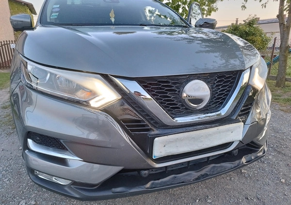 Nissan Qashqai cena 44900 przebieg: 76000, rok produkcji 2018 z Kępno małe 254